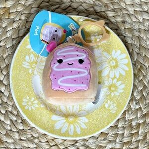New Squishmallow Perl Pink Cherry Pastry/Donut/Poptart Clip Aldi Exclusive